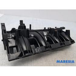 Renault - Grand Scenic - Inlaatspruitstuk