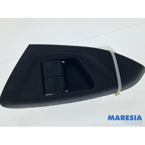 Peugeot - 108 - Elektrisch Raam Schakelaar