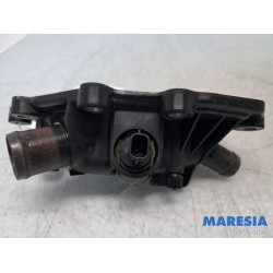 Renault - Grand Scenic - Boîtier thermostat
