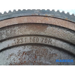 Renault - Clio - Vliegwiel