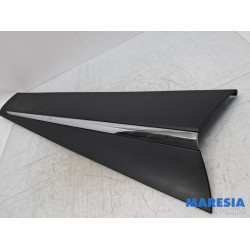 Renault - Captur - Door strip