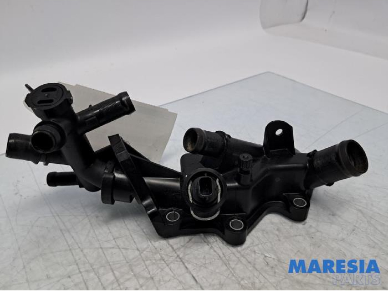 Renault - Clio - Thermostat housing