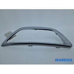 Renault - Captur - Cadre de calandre