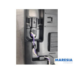 Renault - Captur - Stoßstangenstütze mitte hinten