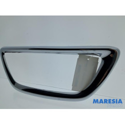 Renault - Captur - Cadre de calandre