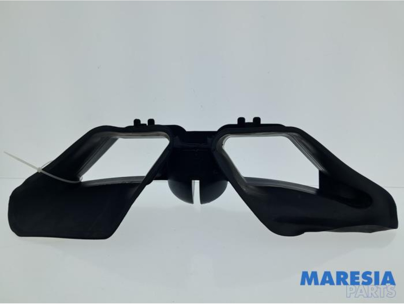 Renault - Captur - Air funnel