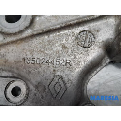 Renault - Clio - Couvercle de distribution