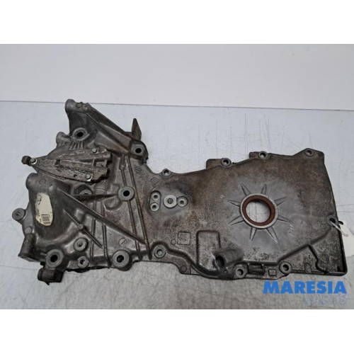 Renault - Clio - Couvercle de distribution