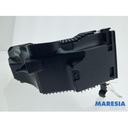 Renault - Captur - Air box