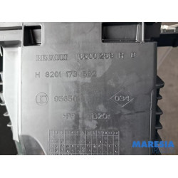 Renault - Captur - Air box