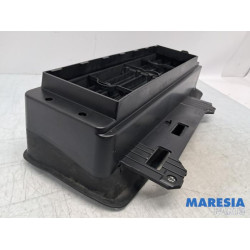 Renault - Captur - Air funnel