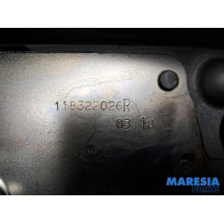 Renault - Clio - Kleppendeksel