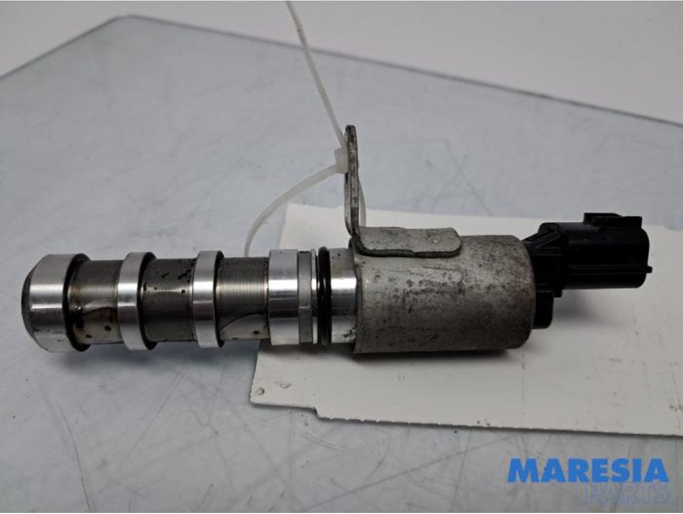 Renault - Clio - Camshaft adjuster