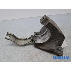 Renault - Clio - Stütze (sonstige)