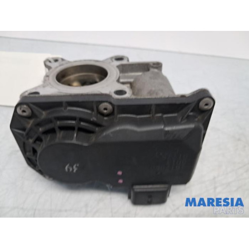 Renault - Clio - Gasklephuis