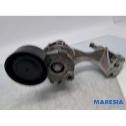 Renault - Clio - Dynamosteun boven