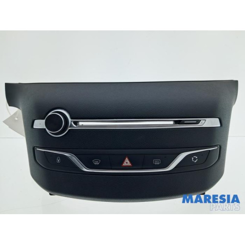 Peugeot - 308 - Radio control panel