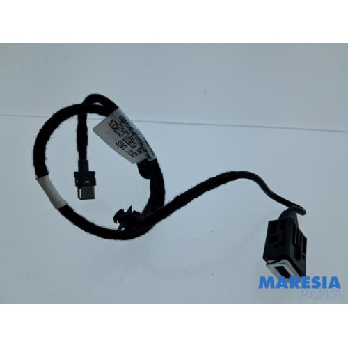 Peugeot - 308 - USB plug