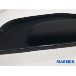 Opel - Adam - Plage arrière