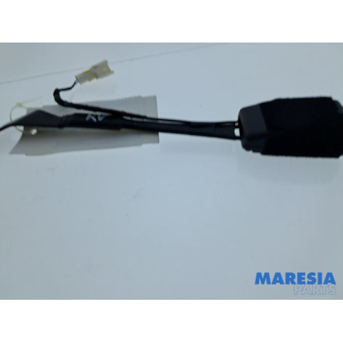 Peugeot - 308 - Front seatbelt buckle, right