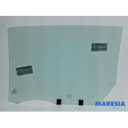 Peugeot - 308 - Rear door window 4-door door, rear right