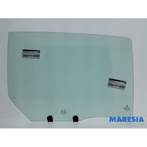 Peugeot - 308 - Rear door window 4-door door, rear right