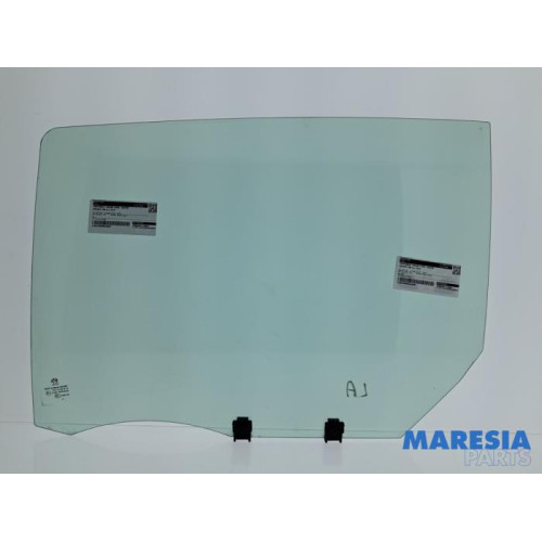 Peugeot - 308 - Rear door window 4-door, left