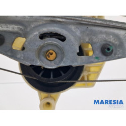 Peugeot - 308 - Rear door window mechanism 4-door, right