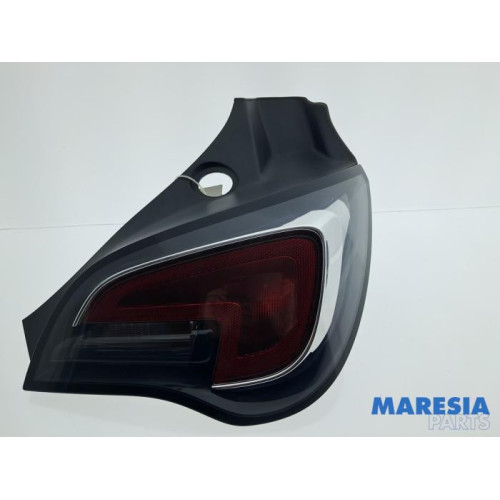 Opel - Adam - Feu arrière droit