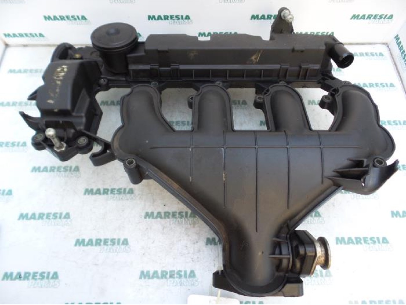 Peugeot - 407 - Intake manifold