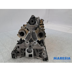 Renault - Scenic - Cylinder head
