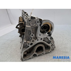 Renault - Scenic - Cylinder head