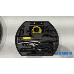 Citroen - DS3 - Krikset + reservewiel