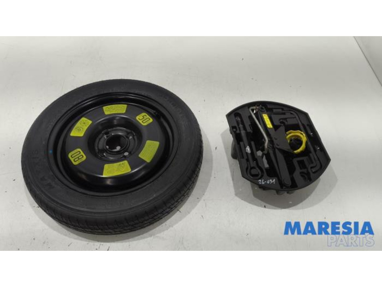 Citroen - DS3 - Krikset + reservewiel