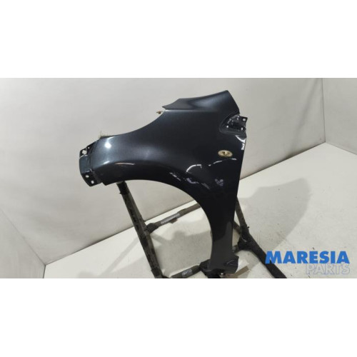 Peugeot - 107 - Kotflügel links vorne