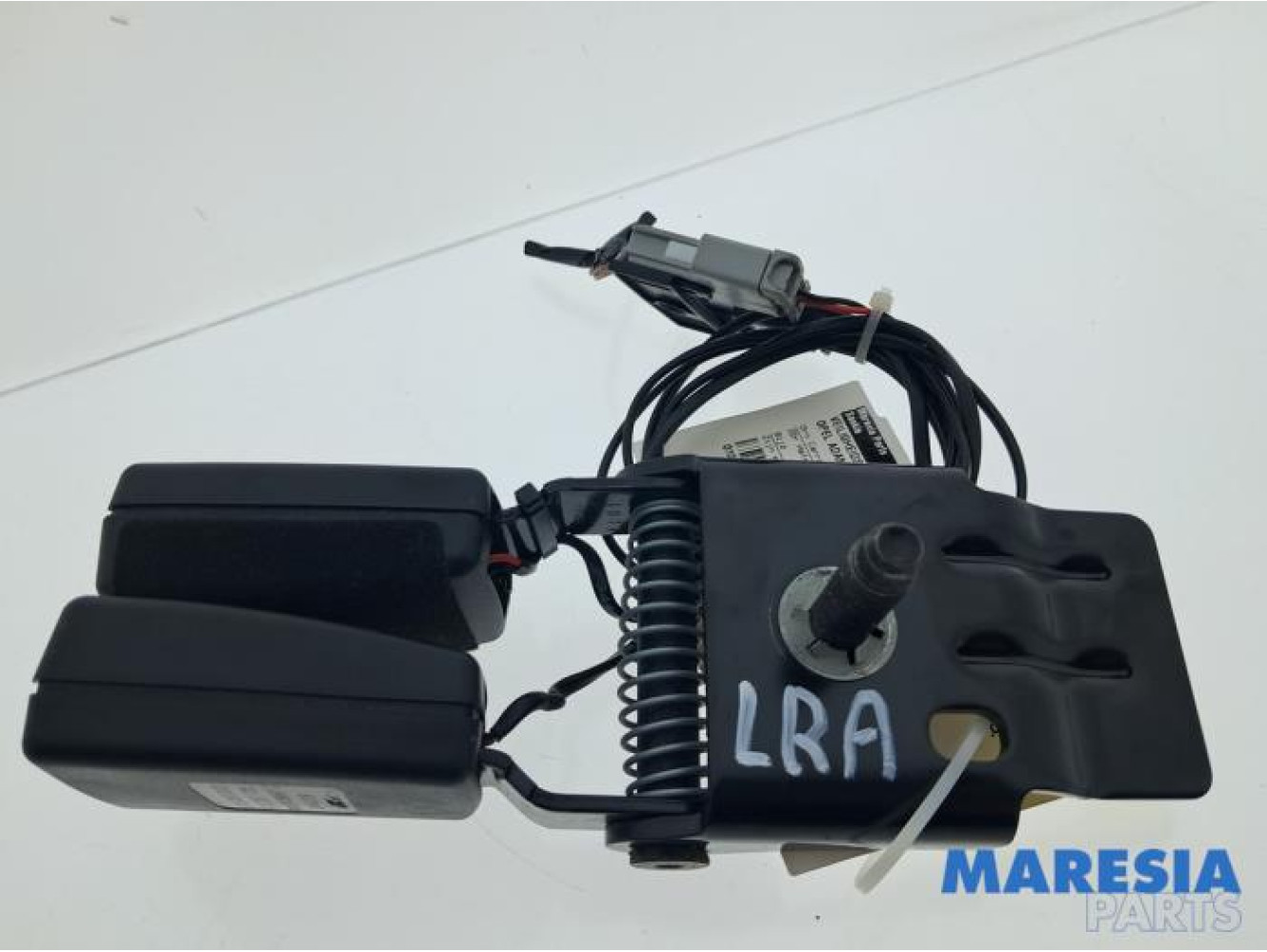 Opel - Adam - Rear seatbelt buckle, left