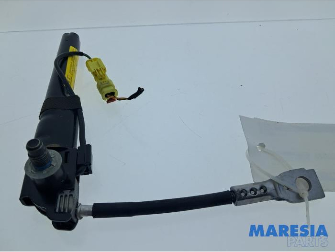 Opel - Adam - Seatbelt tensioner, left
