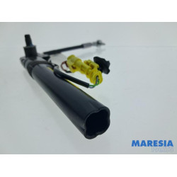 Opel - Adam - Seatbelt tensioner, right