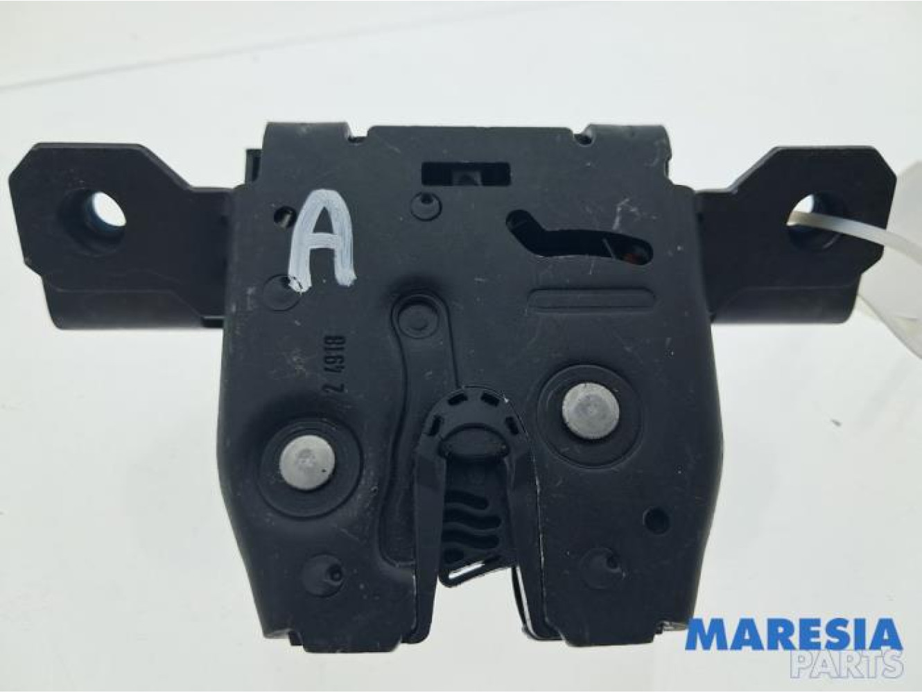 Opel - Adam - Tailgate lock mechanism