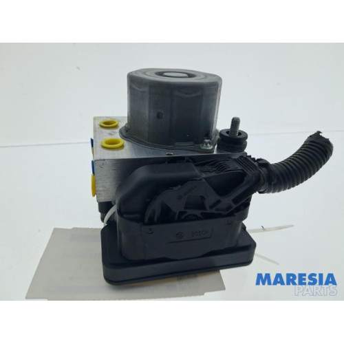 Opel - Adam - ABS Pomp