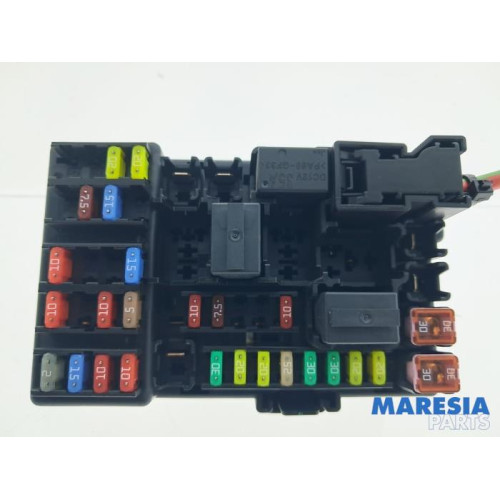 Opel - Adam - Fuse box