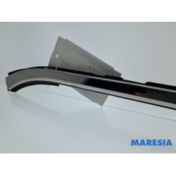 Peugeot - 308 - Cadre portière