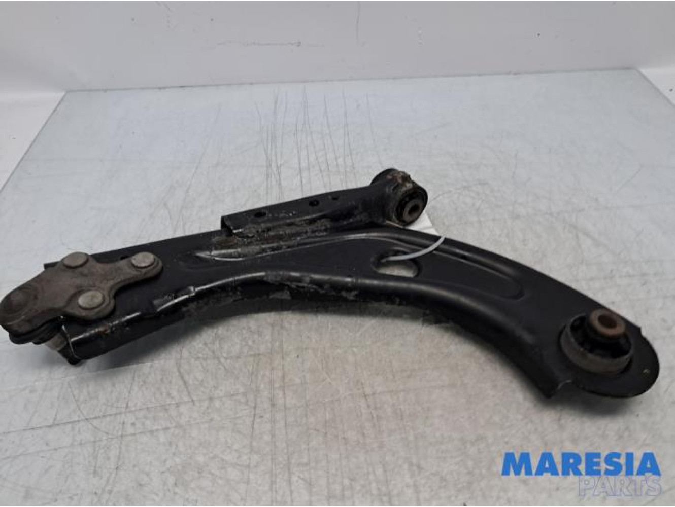Peugeot - 308 - Front lower wishbone, right