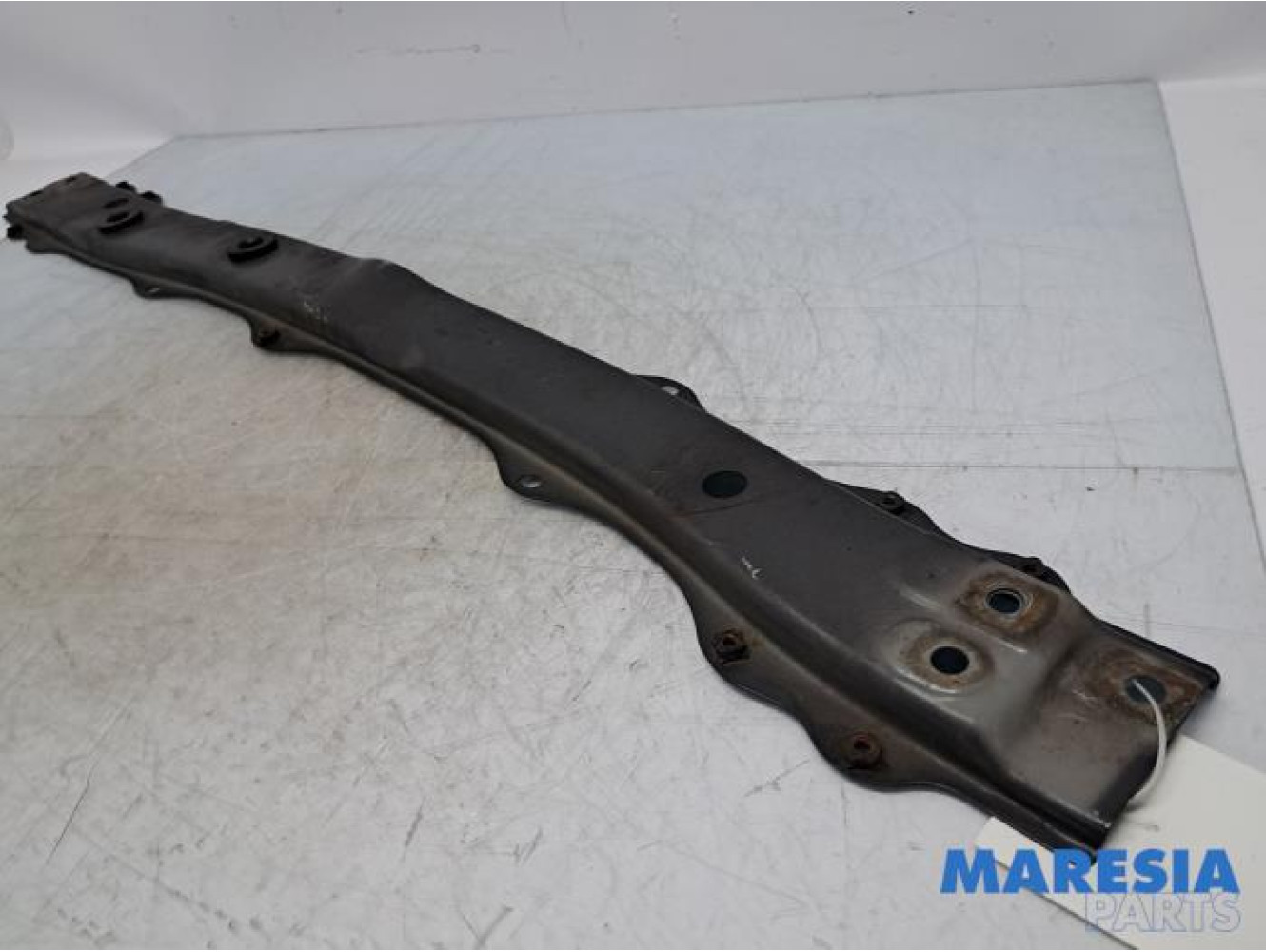 Peugeot - 107 - Radiator bar