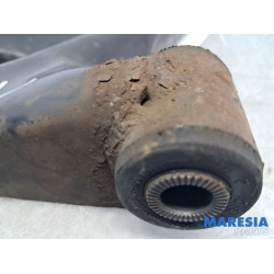 Peugeot - 107 - Bras de suspension bas avant droit