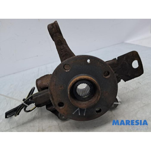 Peugeot - 107 - Knuckle, front left