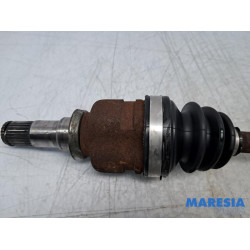 Peugeot - 107 - Front drive shaft, left