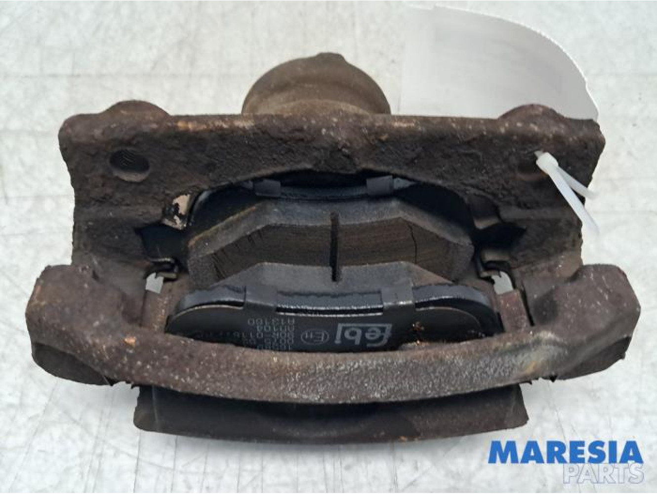 Peugeot - 107 - Front brake calliper, right