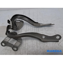 Peugeot - 107 - Motorhaube Scharnier