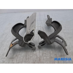 Peugeot - 107 - Motorhaube Scharnier